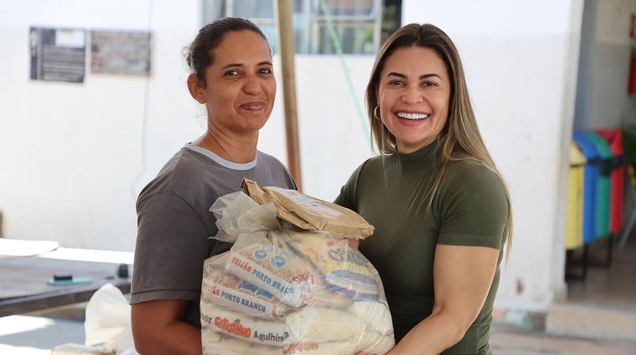 Prefeitura reforça apoio social com entrega de cestas de alimentos no distrito de Santa Maria