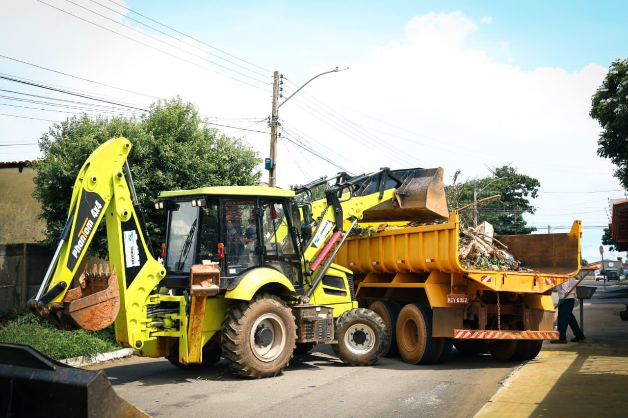 Mesmo em recesso de Natal, Secretaria de Infraestrutura mantém ritmo acelerado de serviços em Trindade