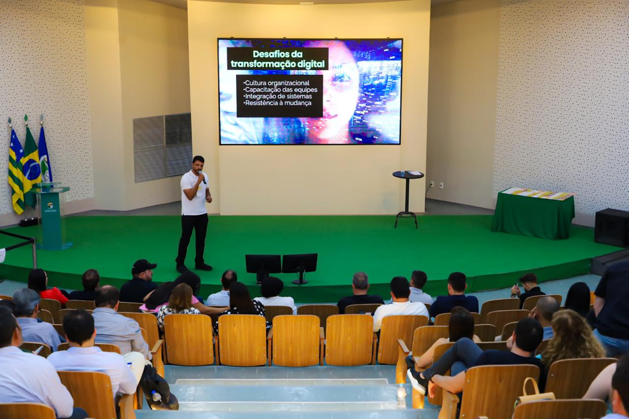 Prefeito Marden representa Trindade em Fórum de Cidades Digitais e Inteligentes da Região Metropolitana de Goiânia